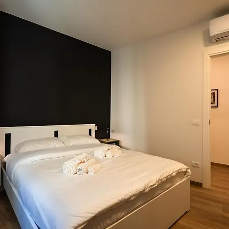 Moderno Trilocale Nel Centro Storico Di * رافيننا