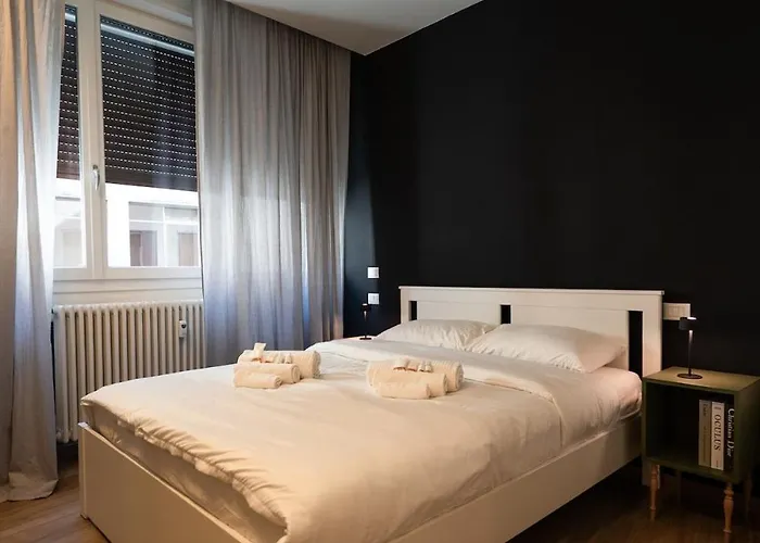 Moderno Trilocale Nel Centro Storico Di شقة